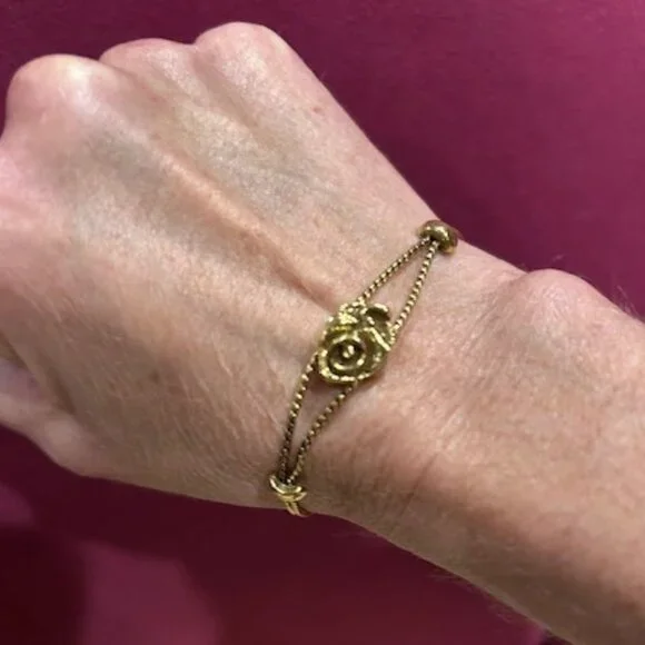 GOLDETTE Gold Tone Flower Slider Chain BRACELE - Picture 3 of 7